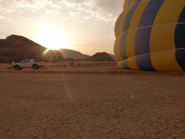 Heißluftballon Wüste Jordanien (c) Anja Knorr 